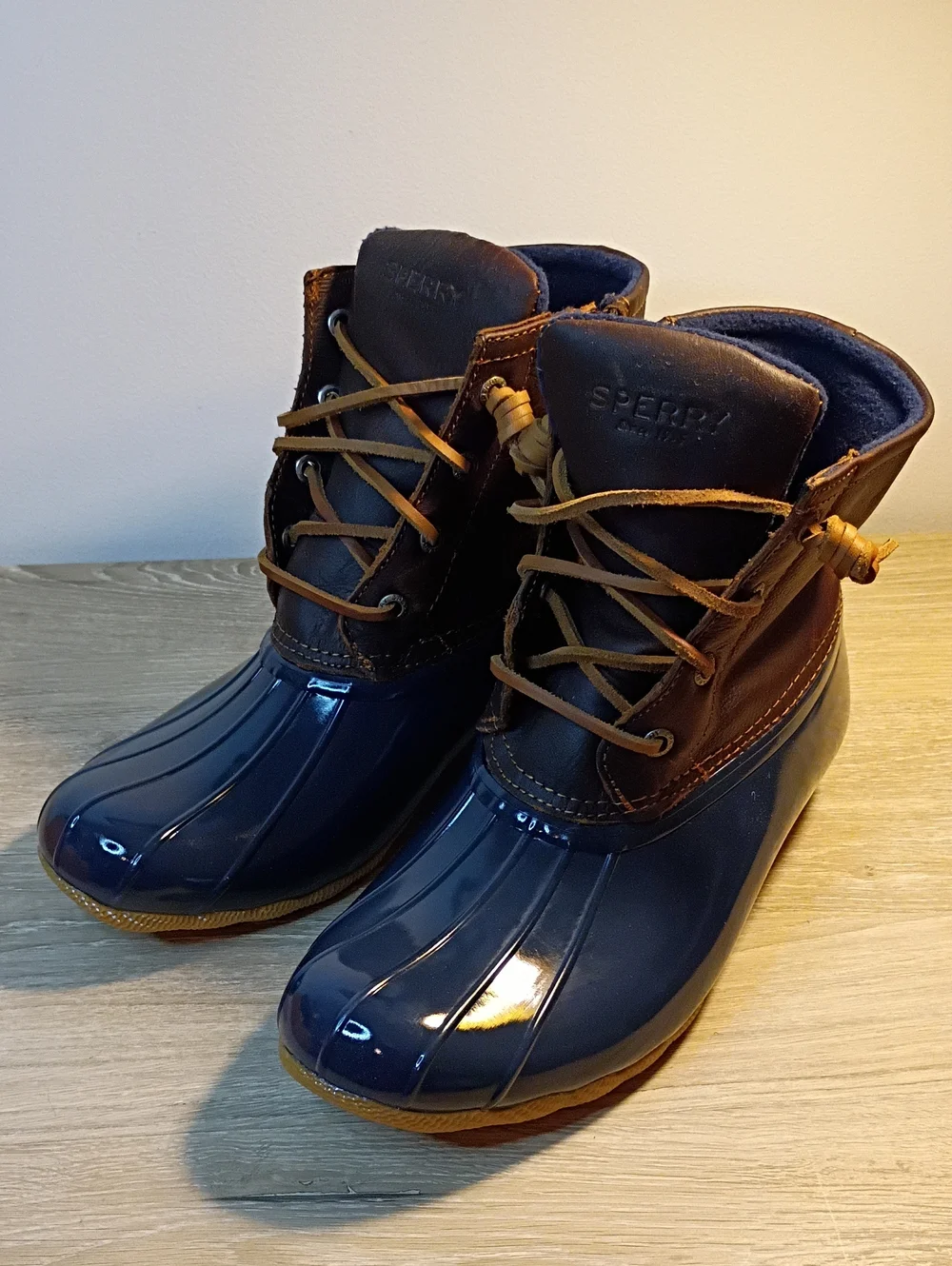 Sperry Brown Blue Waterproof Rubber Boots Size 8 New, No tags